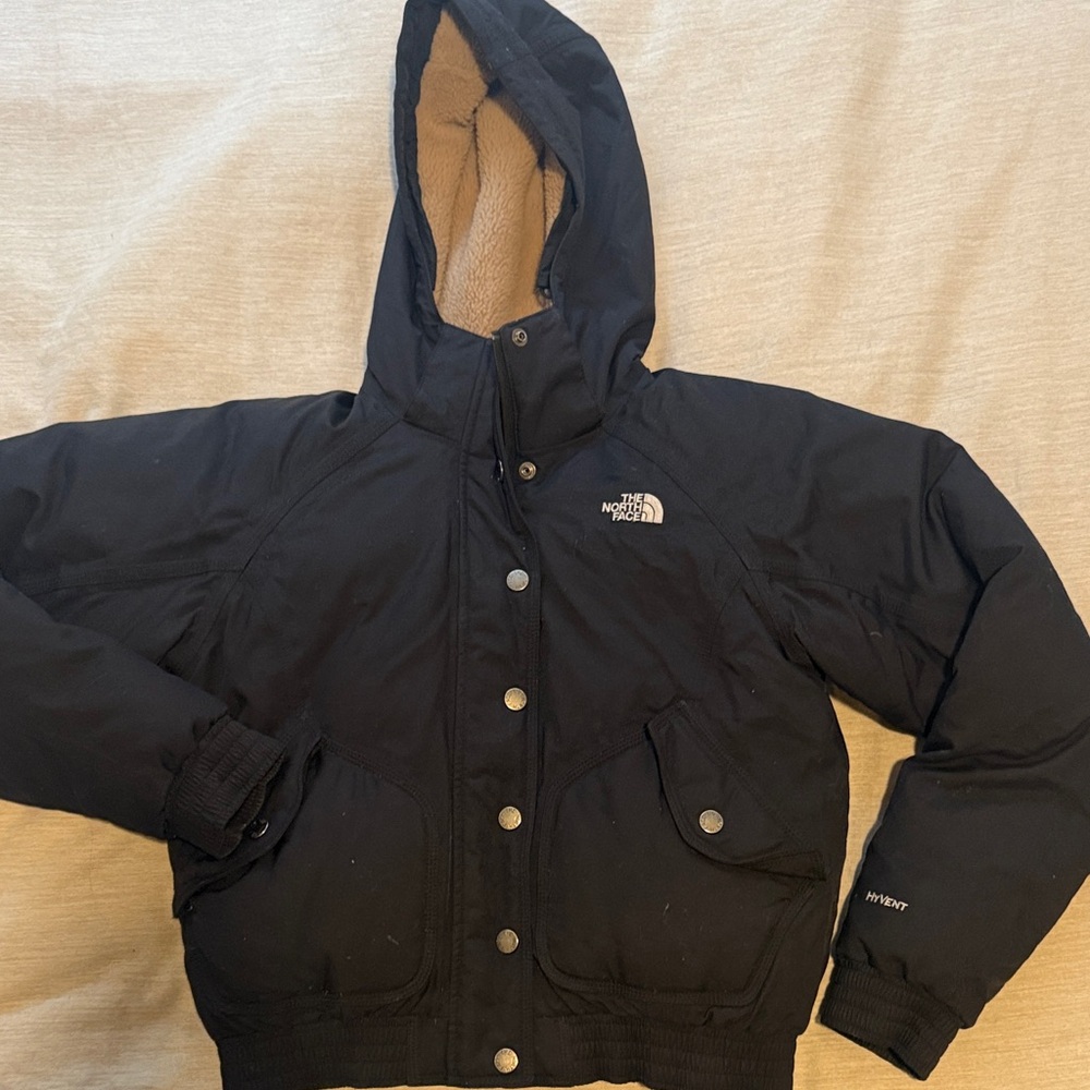 The North Face Women’s Black Hooded Puffer Jacket